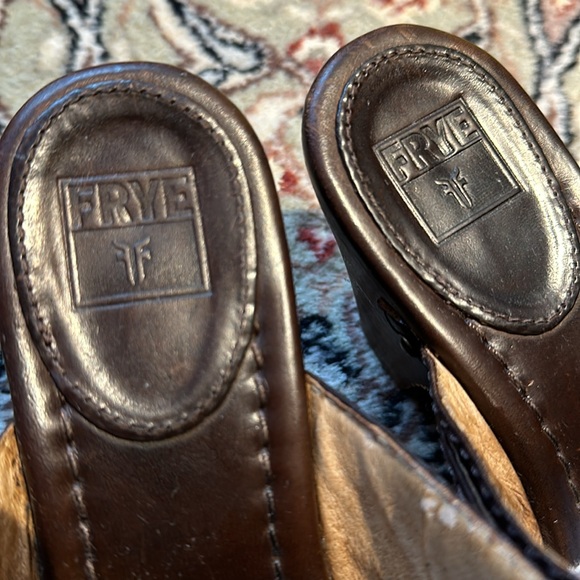 Frye Audra Button Heel Mule Clog dark brown 7.5 comfy - Picture 5 of 6